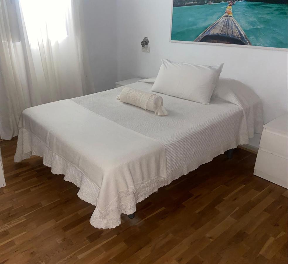 Duplex Ancha Con Wifi Y Parking Apartment Jerez de la Frontera Exterior foto