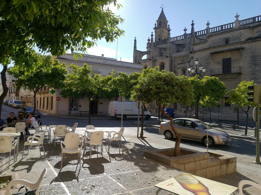 Duplex Ancha Con Wifi Y Parking Apartment Jerez de la Frontera Exterior foto